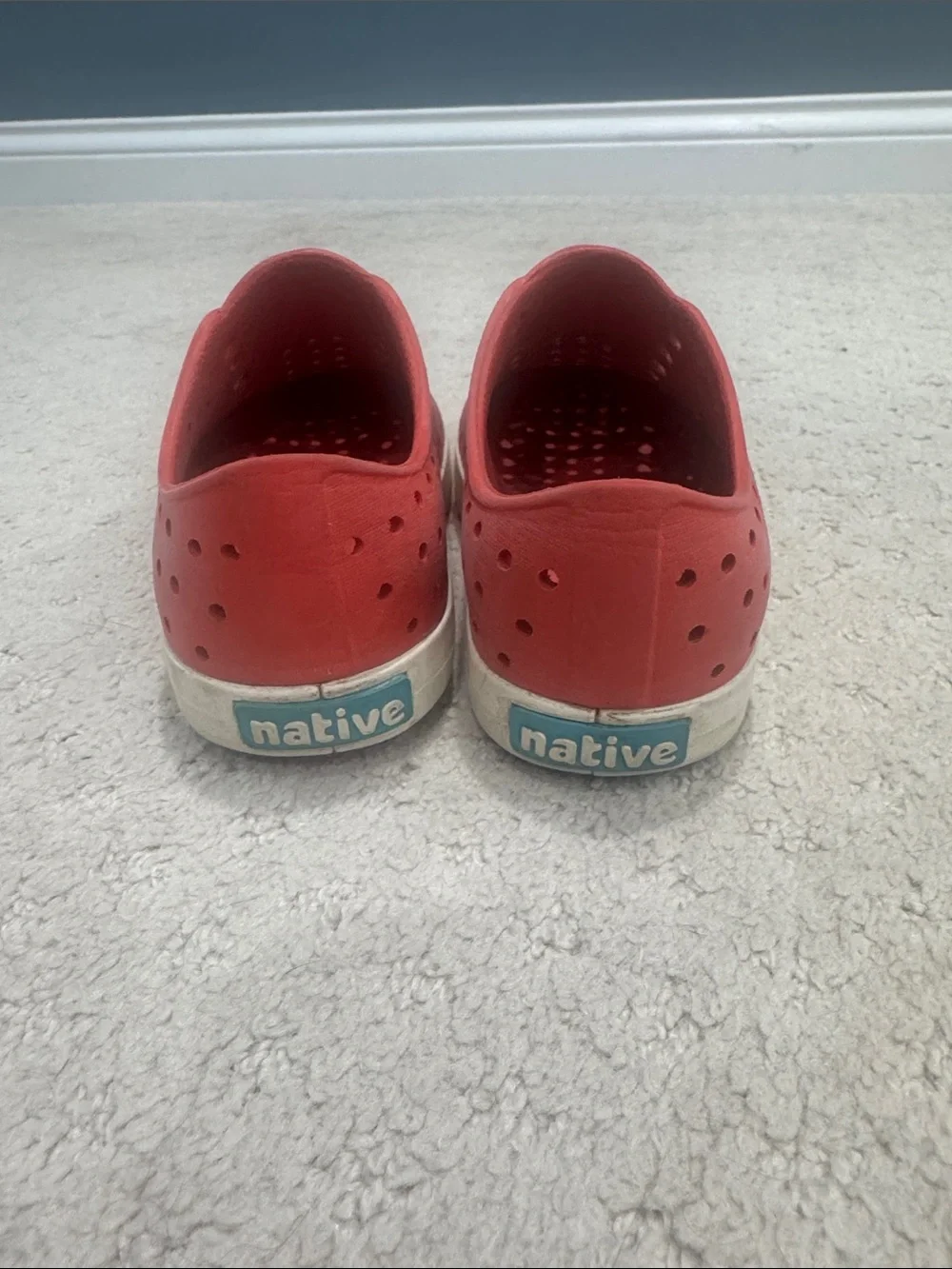 Native Kids Red Minnie Mouse Slip-On Sneakers